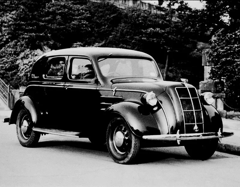 Первый легковой автомобиль Toyota Model AA 1936 г.